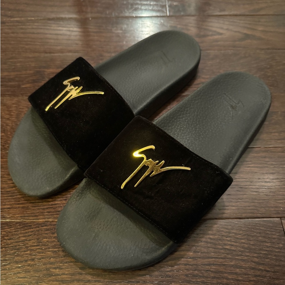 GIUSEPPE ZANOTTI SLIPPERS . MADE IN ITALY  Black and Gold Slide Sandals - SZ 44
